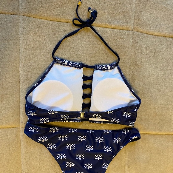 Halter Bikini - Picture 4 of 4